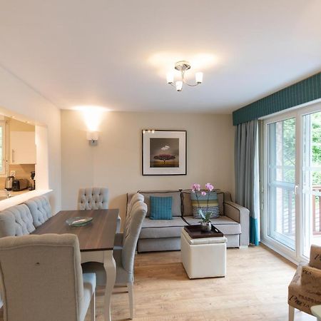 Club Wyndham Normandy Aparthotel คอนเนลเลส์ ภายนอก รูปภาพ