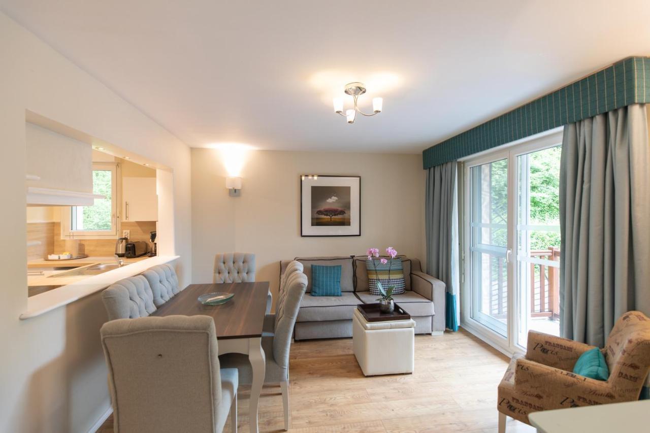 Club Wyndham Normandy Aparthotel คอนเนลเลส์ ภายนอก รูปภาพ