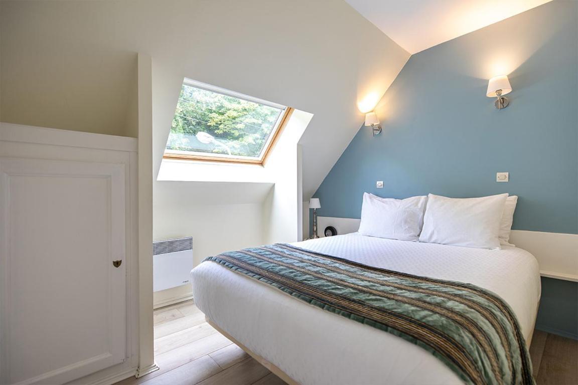 Club Wyndham Normandy Aparthotel คอนเนลเลส์ ภายนอก รูปภาพ